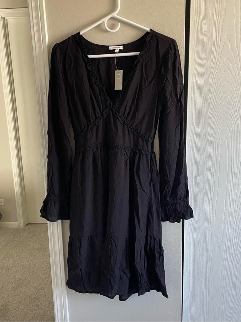 NWT Maurcies long sleeve Dress